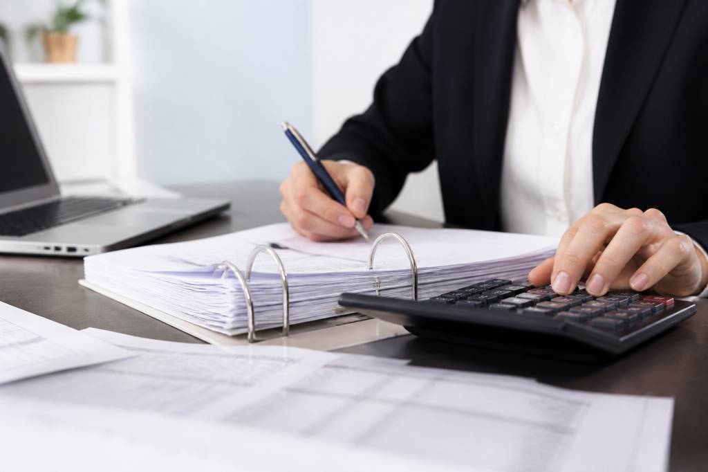 Calcul amortissement excédentaire : méthode de calcul et exemples pour les entreprises